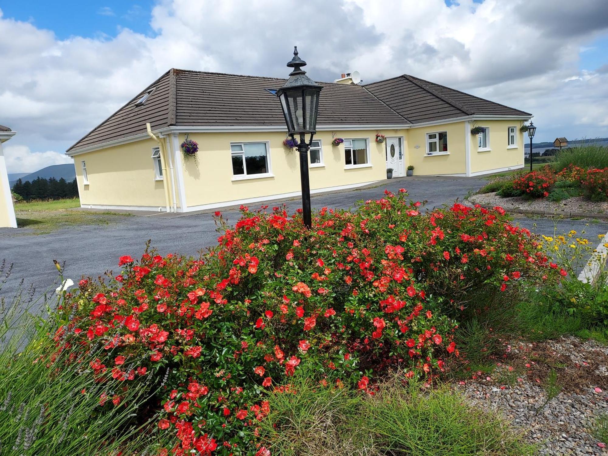 Tullaleagan Guesthouse 우그테라드 외부 사진